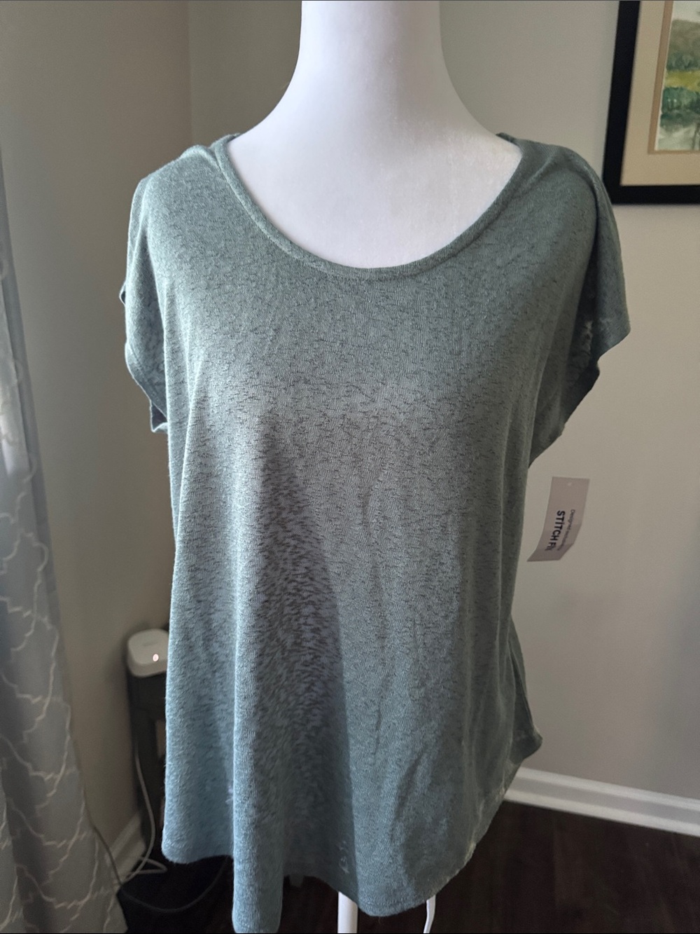 bobeau Dusty Sage Scoop Neck Twist Back Short Sleeve Tee